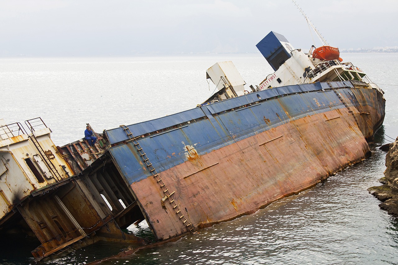 Two Saudi Arabian oil tankers damaged off the coast of UAE - illustration