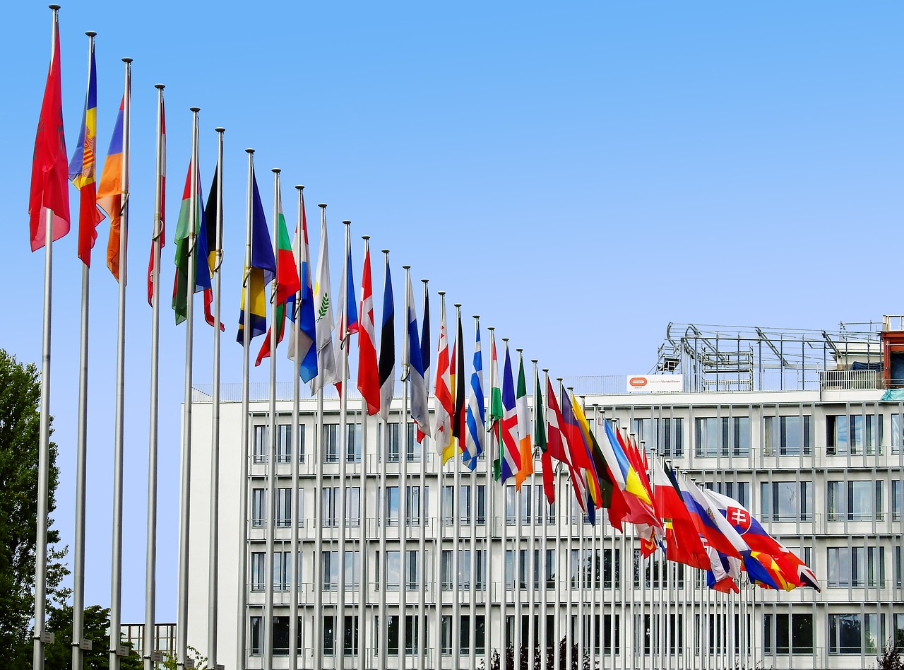 Vietnam, EU sign landmark free trade deal