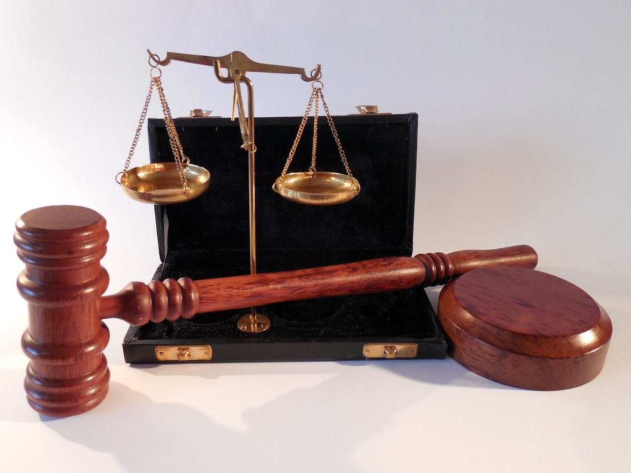 Trader lands in trouble for enticing, wooing married woman