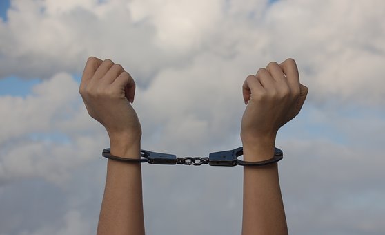 Nigeria sharia police arrest four over ‘Facebook’ marriage
