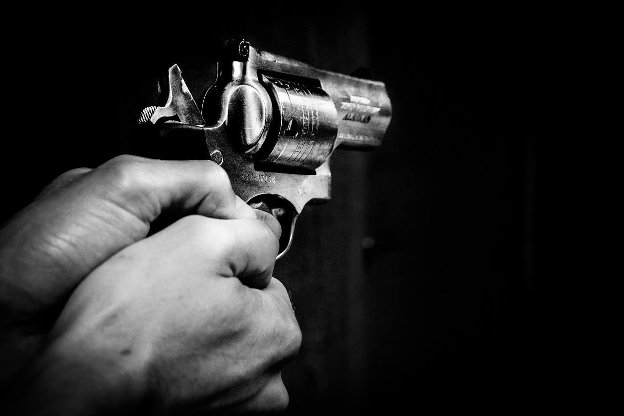 A customer shot a waiter dead at an eatery on the outskirts of Paris, apparently enraged at being made to wait for a sandwich,