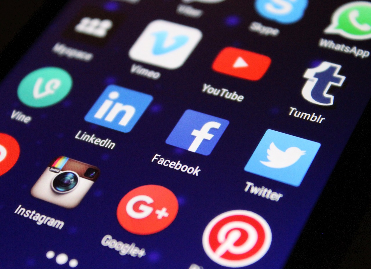 Social media responsible for divorce rate - Counsellor