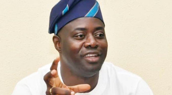 Makinde Grants Approval For Recruitment Of Teachers