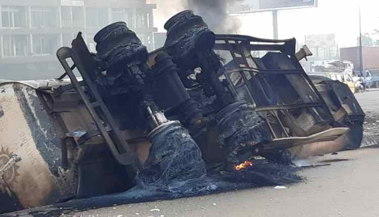 Another Fuel Tanker Falls In Onitsha