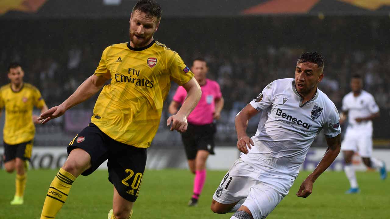 Arsenal Stumble Again At Vitoria Guimaraes