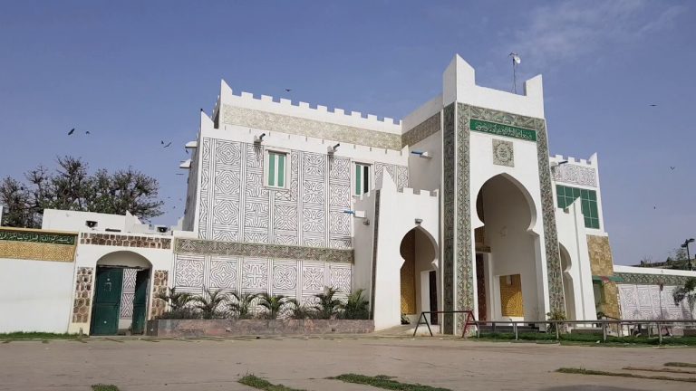 Security Operatives Storm Emir Of Kano’s Palace