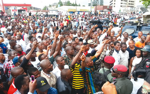Workers’ Salaries In Jeopardy As Oil Price Tumbles Again