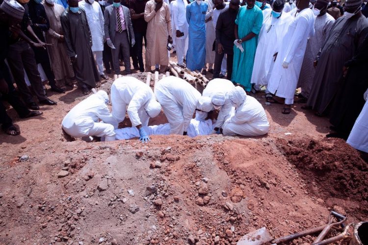 Abba Kyari - Nigerians Attack Presidency Over Burial