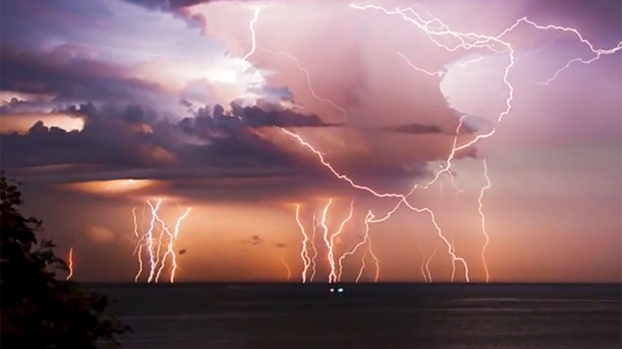 Lightning Strike Leaves 20 Dead In Congo