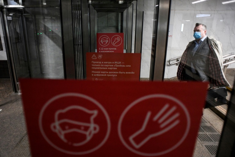 Russia moves to ease lockdown despite surge in virus cases