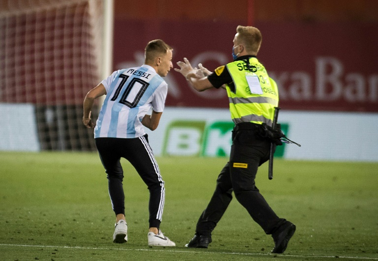 La Liga takes legal action against pitch invader