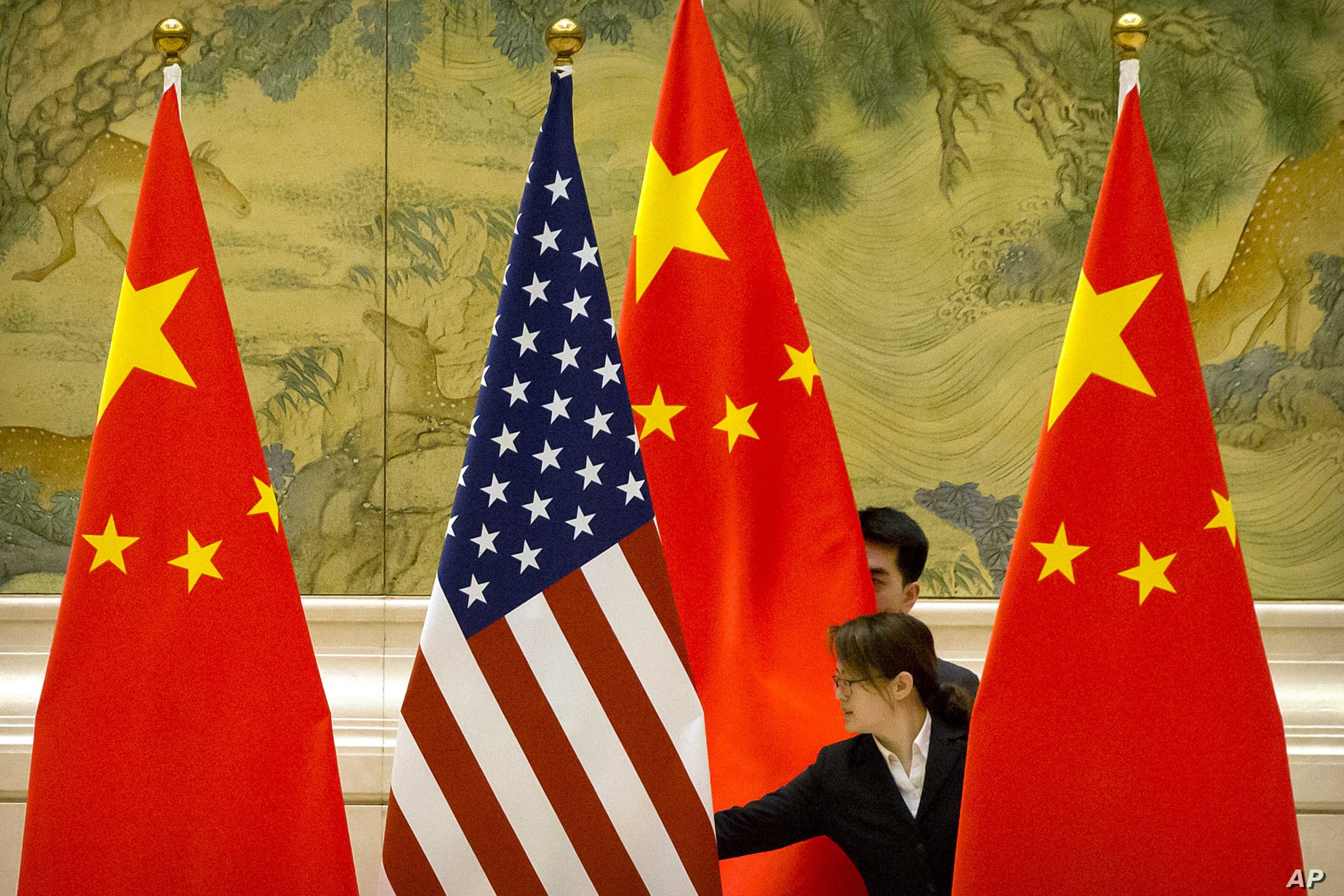 China Sanctions Mike Pompeo, 27 Other Trump Officials