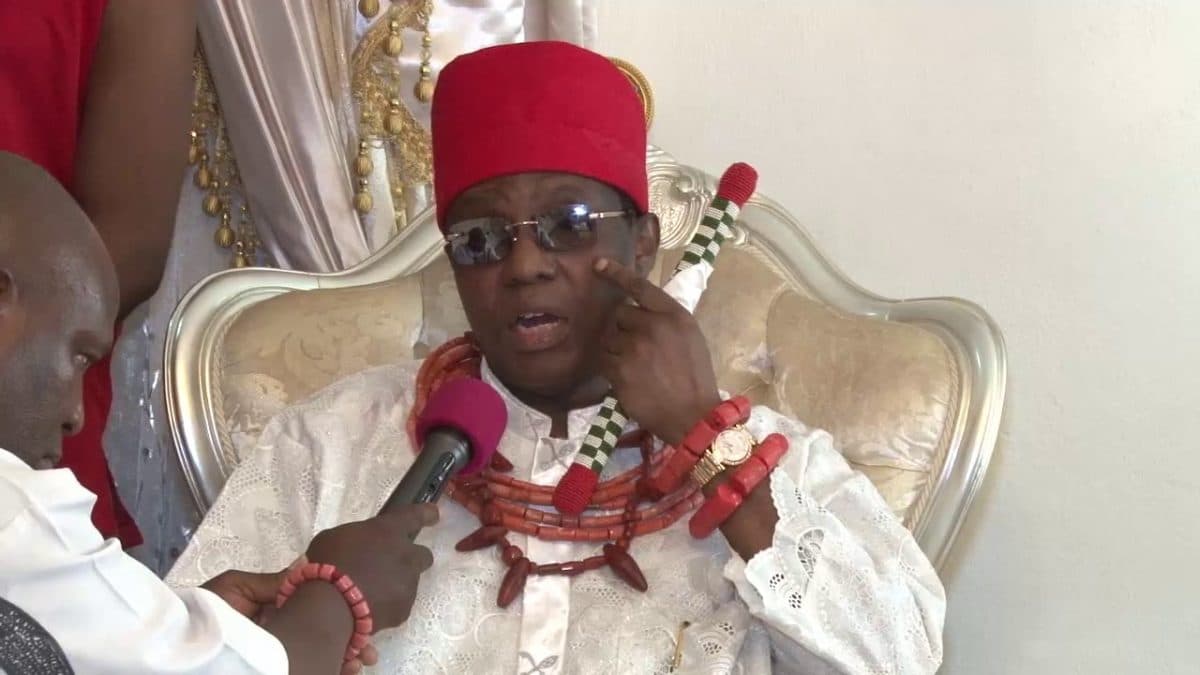 Oba of Benin invites Obaseki, Ize-Iyamu for peace pact