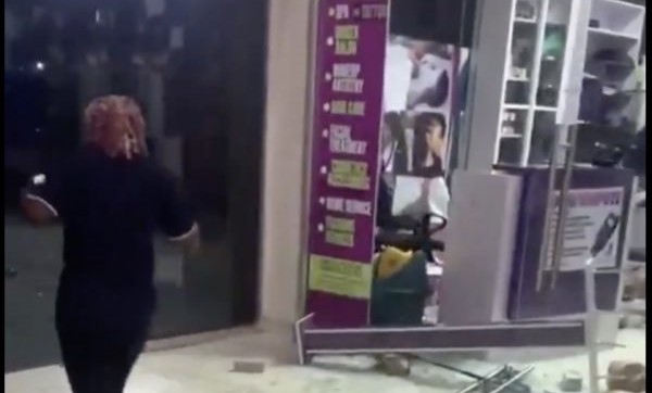 #EndSARS fall out - Hoodlums loot Osogbo City Mall