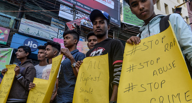 Five Police Suspended Over India Gang-Rape