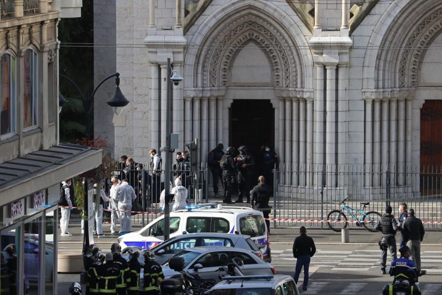 World leaders condemn deadly stabbings in France