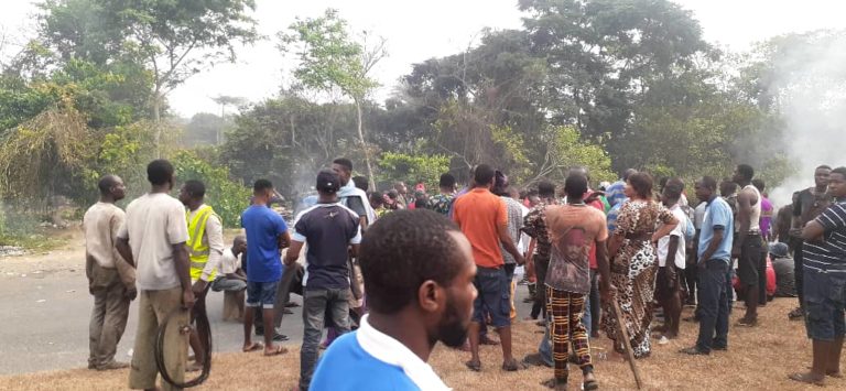 Union Workers Barricade Port Harcourt Airport In Protest