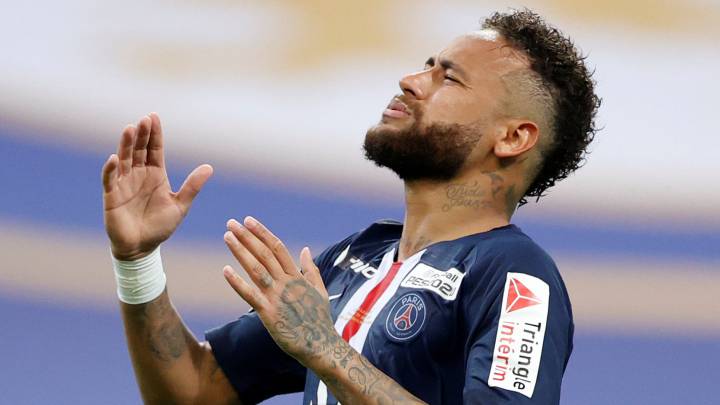 Neymar Ruled Out As Barca Seeks Miracle Against PSG