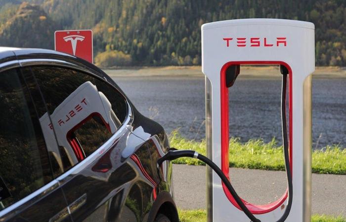 Tesla To ‘Recall’ Over 285,000 Cars In China, Gives Reasons