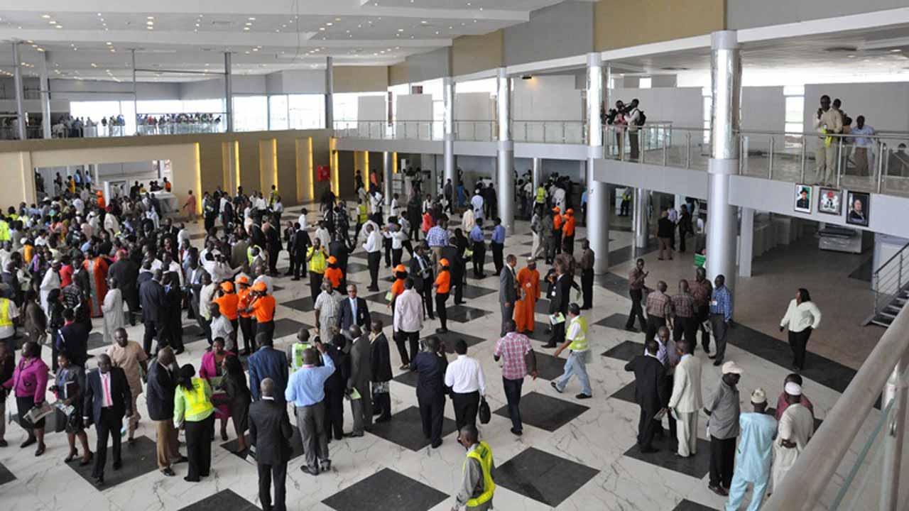 Federal Govt Moves To Sanction Airlines Over Flight Delays