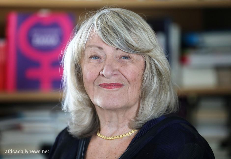 Celebrities Decry German Weapons Deliveries To Ukraine