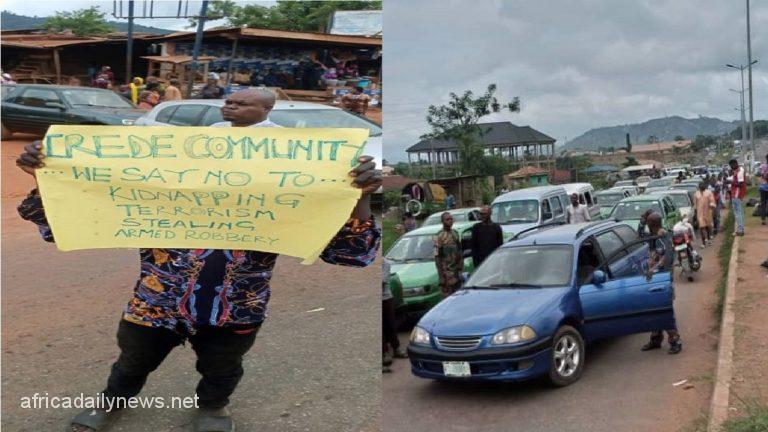 Residents Block Road, Protest Rising Kidnapping In Ekiti