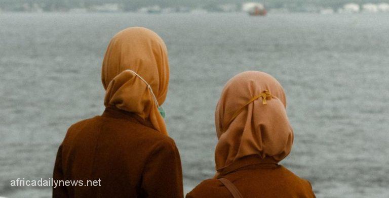 Iranian Girls Detained For Taking Off Hijab At Skateboarding Event