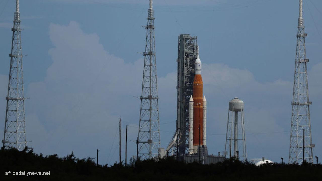 Engine Failure Forces NASA To Shelve Test Flight To The Moon