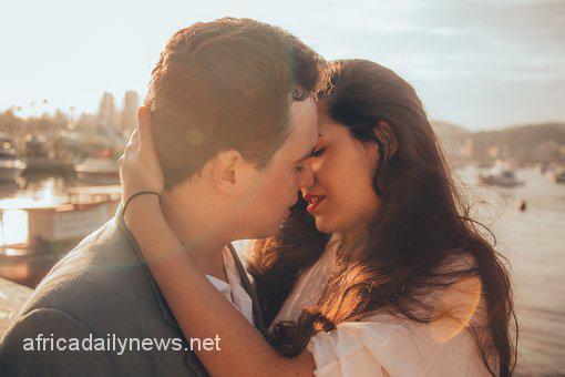 How To Be A Skillful Kisser
