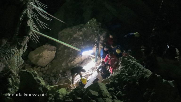 Landslide On Shiite Shrine Traps Over 6 Iraqis Under