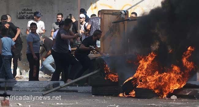 Israeli Soldiers Raid West Bank, 2 Palestinians Killed, 40 Injured