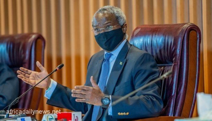 2023 Polls Stop Disgracing Nigeria, Fashola To Politicians