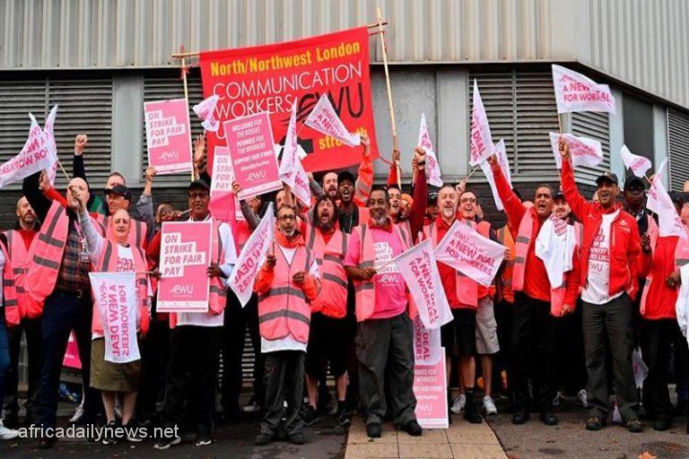 UK Rail, Postal Staff End Strikes Following Queen’s Death