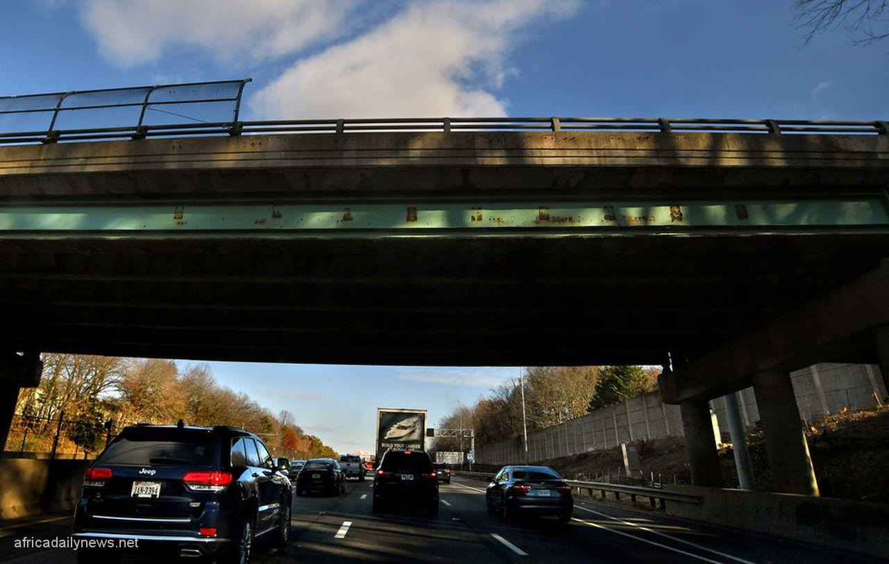Teenager Jumps Off Bridge To Escape Arrest In US