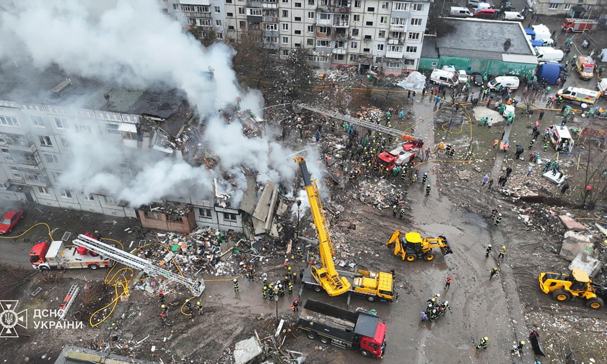 Kyiv Endures Deadly Barrage As Russia Expands Air Campaign