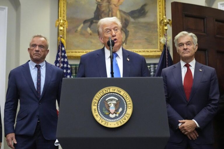 Trump Alleges Autism Link To Tylenol, Alarming Experts