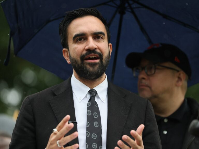 Hochul Backs Mamdani For NYC Mayor Amid Poll Momentum