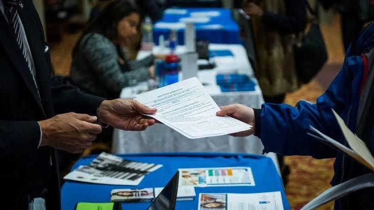 US Job Growth Slows As Unemployment Hits 4-Year High