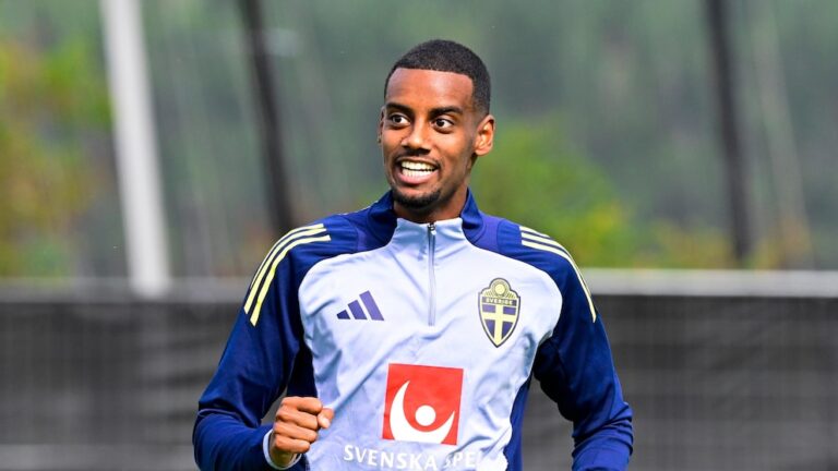 Liverpool’s Alexander Isak To Be Gradually Integrated Into Squad