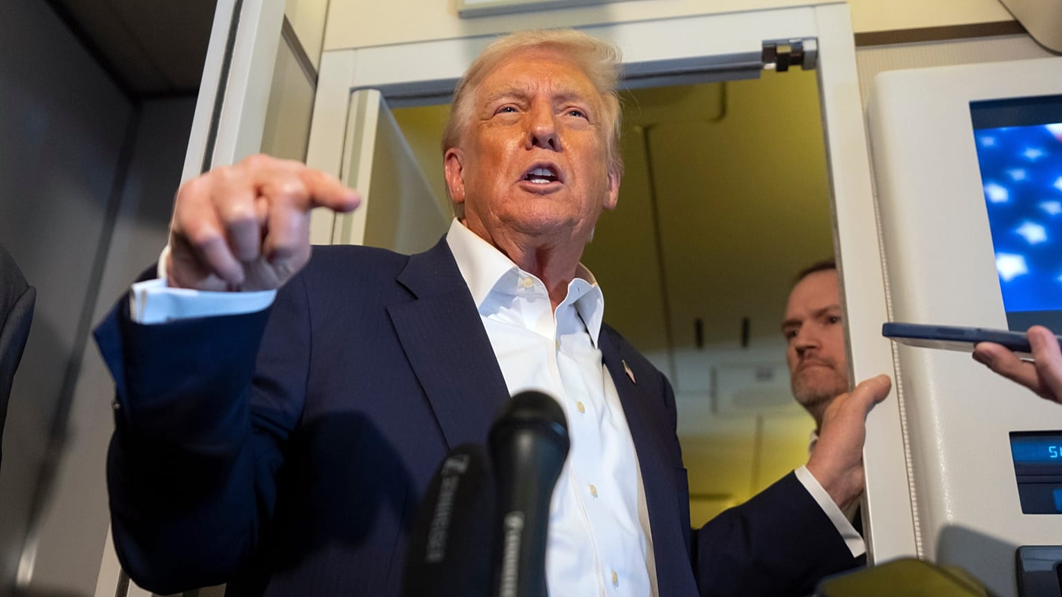 Trump Urges Putin To Stop Ukraine War After Missile Test