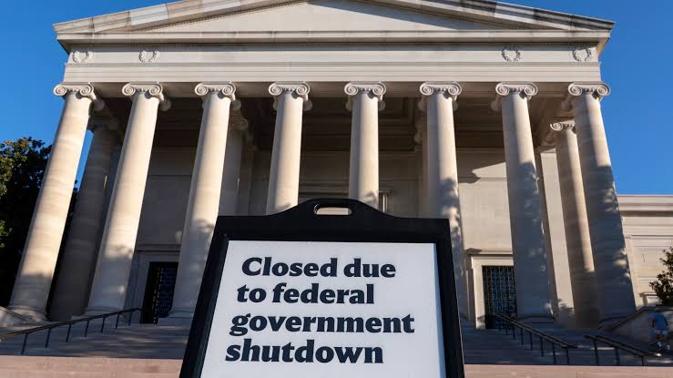 Trump Backs Away From Talks As US Shutdown Drags On