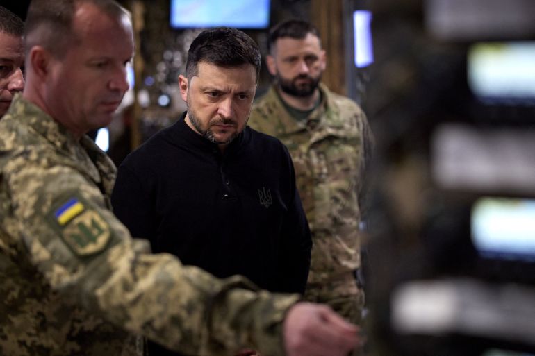 Zelenskyy Visits Frontline as Ukraine Strikes Russian Oil