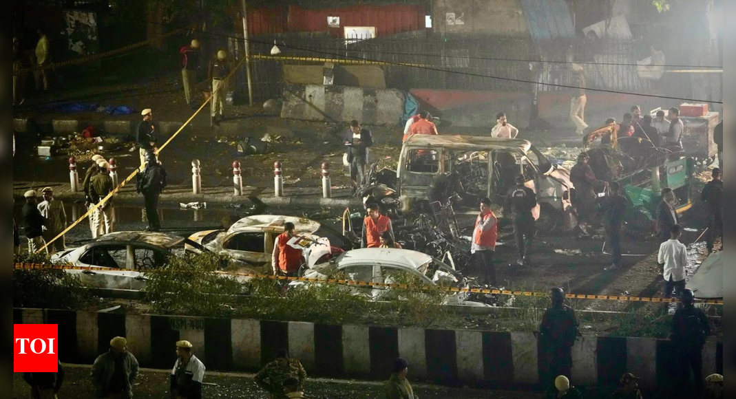 Delhi Car Blast Near Red Fort Sparks Terror Probe