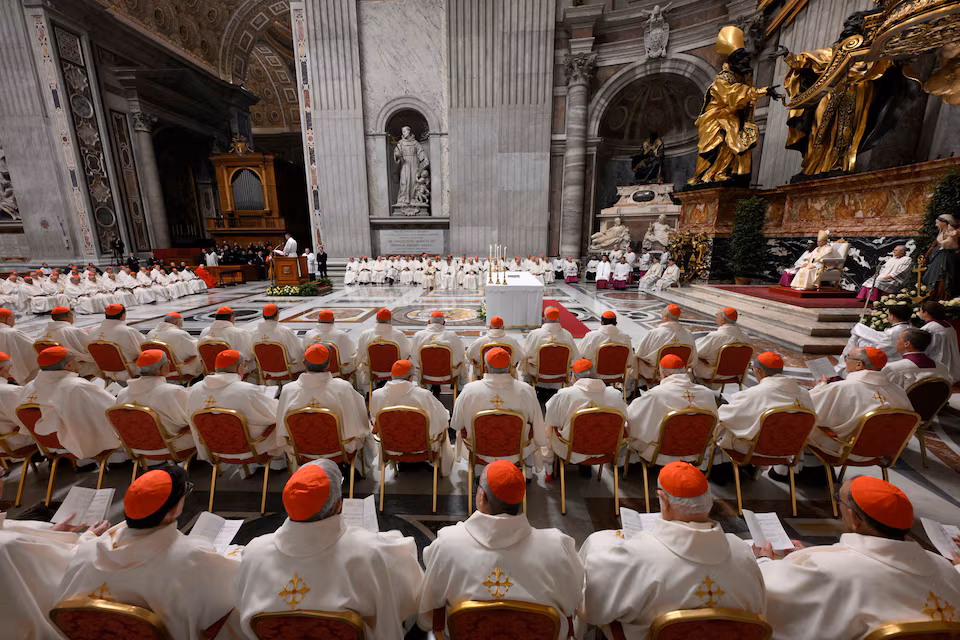 Pope Leo Meets Catholic Cardinals, Calls for Unity and Reform